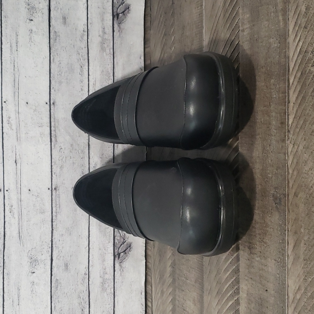 Easy Street-Origin Clogs Black Size 8M